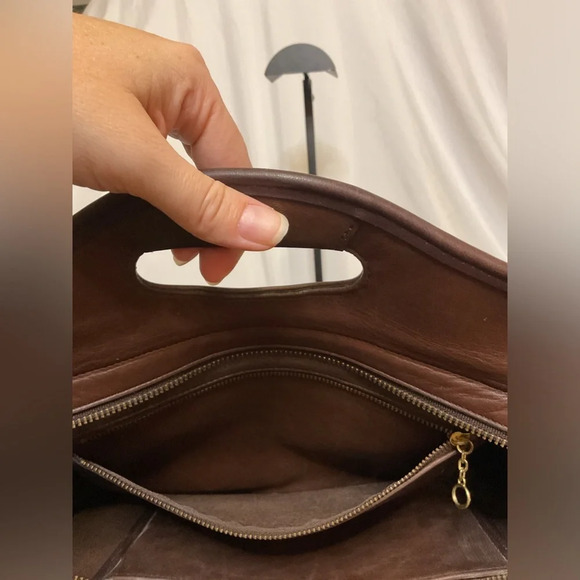 Coach Vintage Large Shopper zip top Tote #9995 from 1996 - Picture 12 of 12